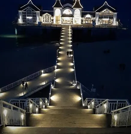 Apartamento Eine Schoene 3-zimmer-wohnung Mit Ostsee-zugang! *