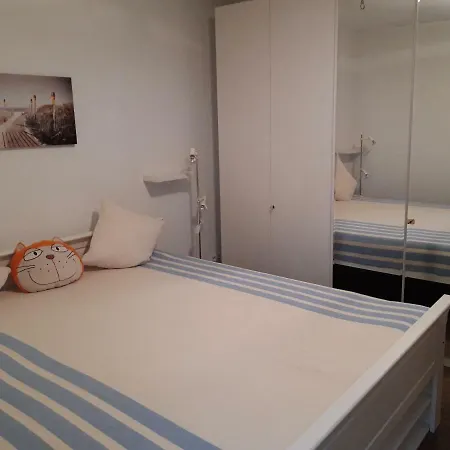 Eine Schoene 3-zimmer-wohnung Mit Ostsee-zugang! Apartamento *