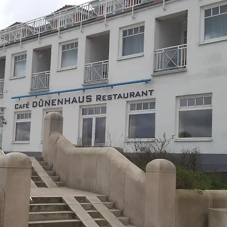 Eine Schoene 3-zimmer-wohnung Mit Ostsee-zugang! *