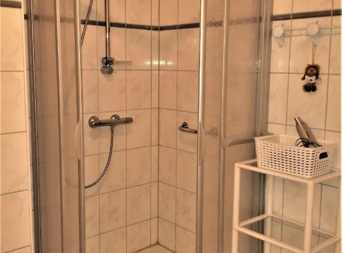 Lejlighed Eine Schoene 3-zimmer-wohnung Mit Ostsee-zugang! Juliusruh