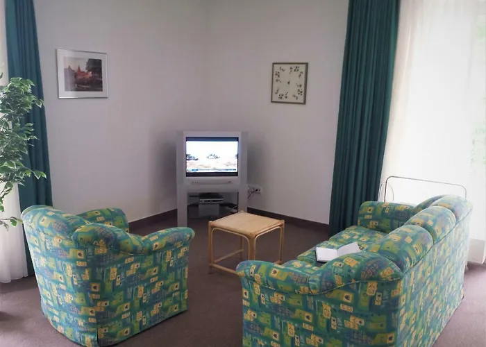 Eine Schoene 3-zimmer-wohnung Mit Ostsee-zugang! * Juliusruh