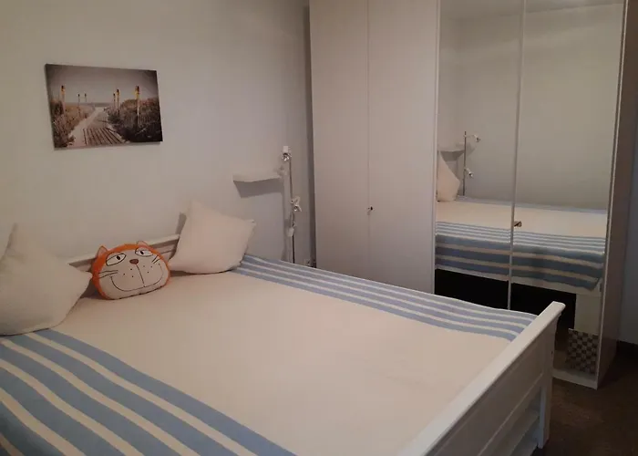 Eine Schoene 3-zimmer-wohnung Mit Ostsee-zugang! Apartamento *